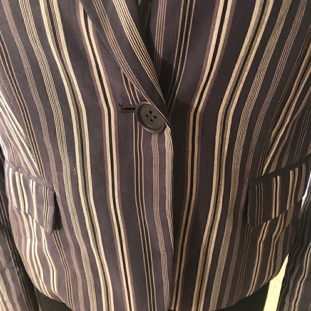 Calvin Klein Size 2 Stripped Jacket! - Picture 6 of 14